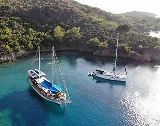 Bodrum'da Eşsiz Bir Deneyim Sunan, 5 Kabinli, Konforlu Gulet - 2