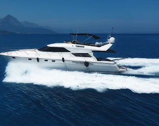 Antalya Kemer'de Serin Sularda, 6 Kişilik, Şık Motoryat - 1