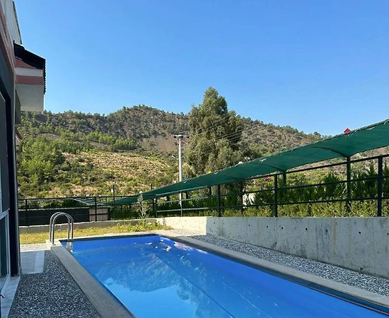 Dalaman Atakent'te Çekirdek Ailelere Uygun, Özel Havuzlu, Kiralık Villa - 1