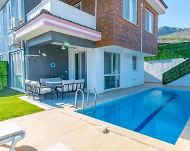 Dalaman Atakent'te Site İçerisinde, Özel ve Ortak Havuzlu, 3+1 Villa - 2