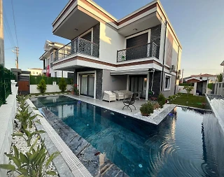 Dalaman Ege'de Geniş Ailelere Uygun, Özel Havuzlu, 4+1 Villa - 1
