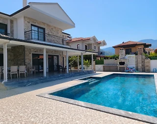 Ortaca Dalyan'da Merkezi Konumda, Özel Havuzlu, Ferah Villa - 3