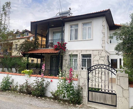 Ortaca Dalyan'da Geniş Ailelere Uygun, Özel Havuzlu, Konforlu Villa - 1