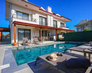 Ortaca Dalyan'da Merkeze Yakın, Özel Havuzlu, 5+1 Villa - 3