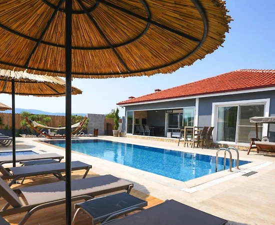 Ortaca Dalyan'da Doğa İle İç İçe, Özel Havuzlu, 4+1 Villa - 1