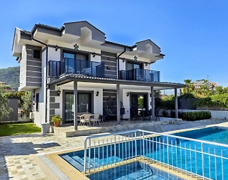 Ortaca Dalyan'da Geniş Ailelere Uygun, Özel Havuzlu, Lüks Villa - 1