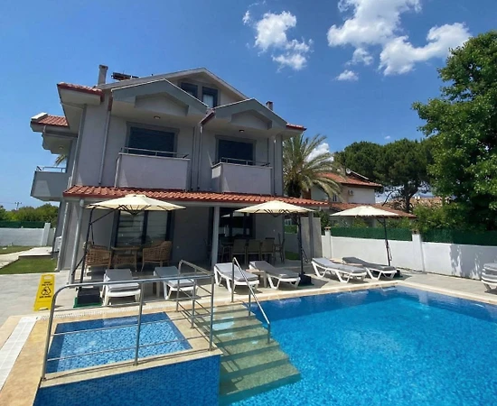 Ortaca Dalyan'da Sakin Konumda, Özel Havuzlu, 12 Kişilik Villa - 1
