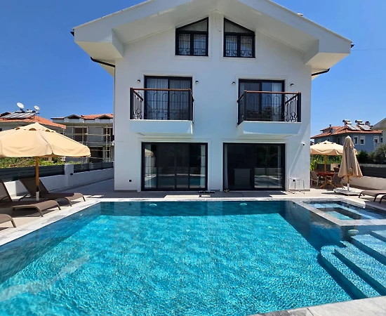 Ortaca Dalyan'da Merkeze Yakın, Özel Havuzlu, 12 Kişilik Villa - 1