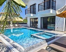 Ortaca Dalyan'da Merkeze Yakın, Özel Havuzlu, 12 Kişilik Villa - 2