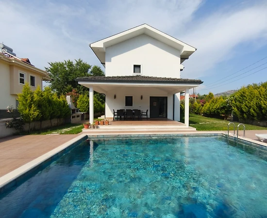 Ortaca Dalyan'da Modern Tasarımlı, Özel Havuzlu, Kiralık Villa - 1