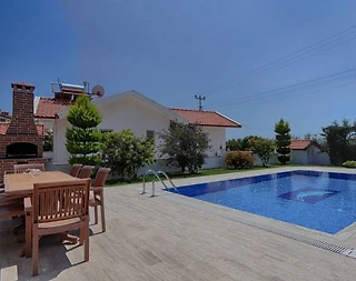 Ortaca Dalyan'da Merkezi Konumda, Özel Havuzlu, Bahçeli Villa - 3