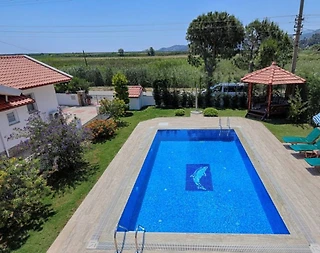 Ortaca Dalyan'da Merkezi Konumda, Özel Havuzlu, Bahçeli Villa - 5