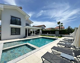 Ortaca Dalyan'da Kalabalık Ailelere Uygun, Özel Havuzlu, 5+1 Villa - 2