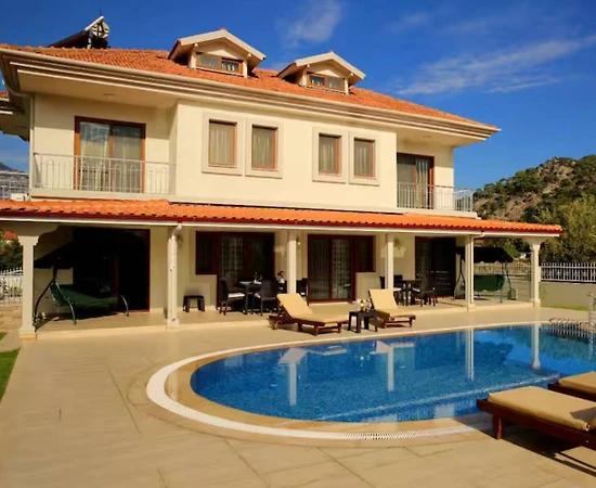 Ortaca Dalyan'da Kabalalık Ailelere Uygun, Özel Havuzlu, Geniş Villa - 1