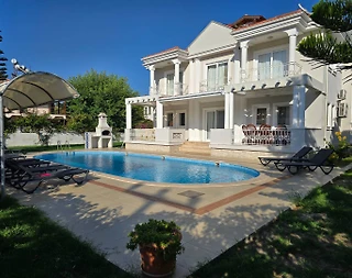 Ortaca Dalyan'da Modern Tasarımlı, Özel Havuzlu, Bahçeli Villa - 4