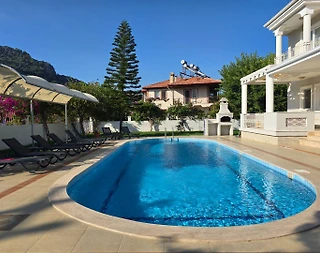 Ortaca Dalyan'da Modern Tasarımlı, Özel Havuzlu, Bahçeli Villa - 5