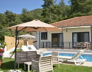 Ortaca Dalyan'da Geniş Ailelere Uygun, Özel Havuzlu, 3+1 Villa - 2
