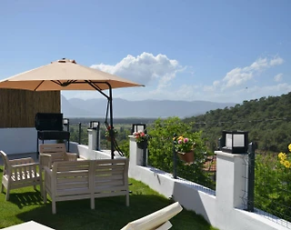 Ortaca Dalyan'da Geniş Ailelere Uygun, Özel Havuzlu, 3+1 Villa - 3