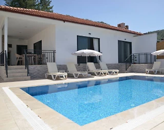 Ortaca Dalyan'da Müthiş Doğa Manzaralı, Özel Havuzlu, Konforlu Villa - 1