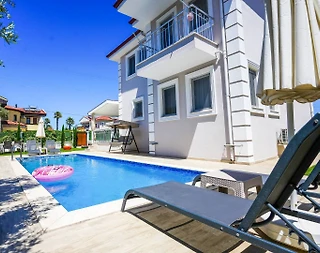 Ortaca Dalyan'da Merkezi Konumda, Özel Havuzlu, 8 Kişilik Villa - 5