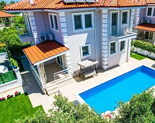 Ortaca Dalyan'da Merkezi Konumda, Özel Havuzlu, 8 Kişilik Villa - 1