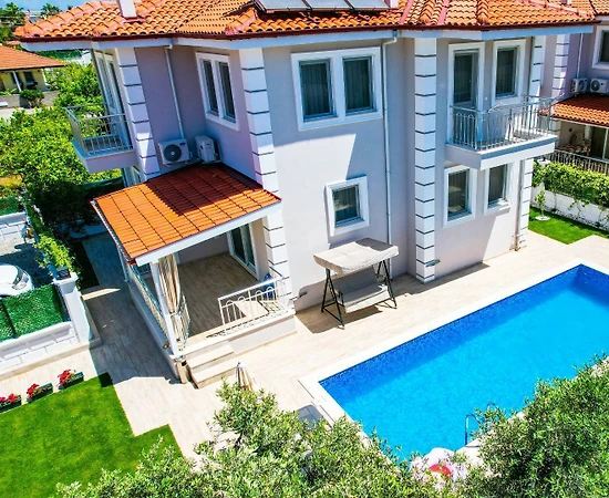 Ortaca Dalyan'da Merkezi Konumda, Özel Havuzlu, 8 Kişilik Villa - 1