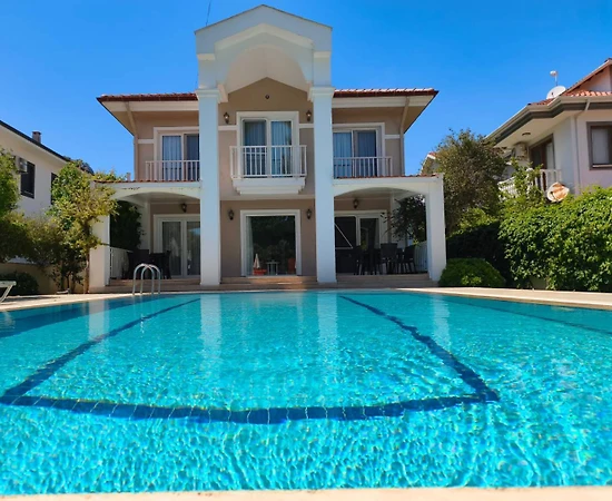 Dalyan'da Sakin Konumda, Özel Havuz ve Bahçeli, Kiralık Villa - 1