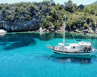 Datça İskele'de Cennet Koylarda Yolculuk Sunan, Lüks, Kiralık Gulet - 1