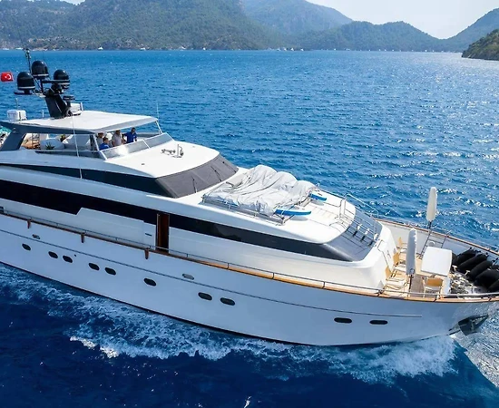 Datça'nın Serin Sularında, Kalabalık Ailelere Uygun, Lüks Motoryat - 1