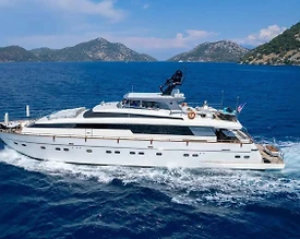 Datça'nın Serin Sularında, Kalabalık Ailelere Uygun, Lüks Motoryat - 3