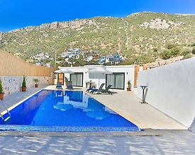 Kaş Bezirgan'da Merkeze Yakın, Özel Havuzlu, Jakuzili Villa - 2