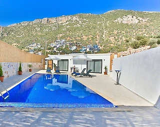 Kaş Bezirgan'da Merkeze Yakın, Özel Havuzlu, Jakuzili Villa - 2