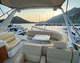 Bodrum'da Lüks Tasarıma Sahip, Geniş Kapasiteli Kiralık Motoryat - 3