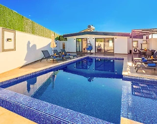 Kaş Çavdır'da Eşsiz Doğa Manzaralı, Özel Havuzlu, Lüks Villa - 1