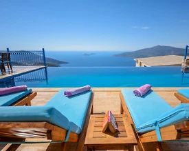 Kaş Bezirgan'da Şehir Manzaralı, Özel Havuzlu, Kiralık Villa - 3