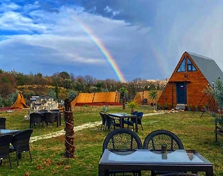 Yalova Çınarcık'ta Doğa Manzaralı, Jakuzili, Hoş Tasarımlı Bungalov - 1