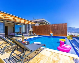 Demre Karabucak'ta Çekirdek Ailelere Uygun, Özel Havuzlu, Kiralık Villa - 2