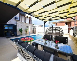 Demre Karabucak'ta Sakin Konumda, Özel Havuzlu, Saunalı Villa - 1