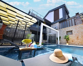 Demre Karabucak'ta Sakin Konumda, Özel Havuzlu, Saunalı Villa - 2