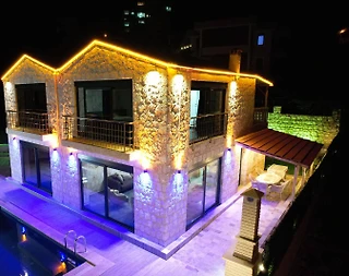 Demre Karabucak'ta Sakin Konumda, Özel Havuzlu, Taş Villa - 1
