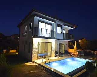 Antalya Demre'de Geniş Ailelere Uygun, Özel Havuzlu, Konforlu Villa - 2