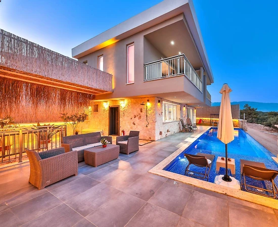 Antalya Demre'de Plaja Yakın, Özel Havuzlu, Saunalı ve Hamamlı Villa - 1