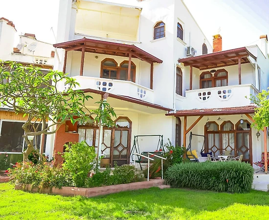 Bozyazı Tekeli'de Doğa İçerisinde, Denize Yakın, Bahçeli Villa - 1