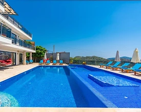 Kaş Bezirgan'da Aile Gruplarına Uygun , Özel Havuzlu, Estetik Villa - 2