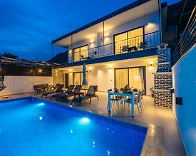 Kaş Bezirgan'da Doğa ve Deniz Manzaralı, Özel Havuzlu, Konforlu Villa - 2