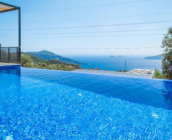 Kaş Bezirgan'da Eşsiz Deniz Manzaralı, Özel Havuzlu, Modern Villa - 1