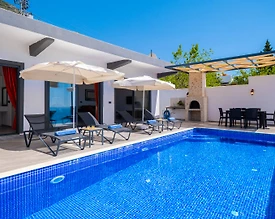 Kaş Bezirgan'da Eşsiz Deniz Manzaralı, Özel Havuzlu, Modern Villa - 3