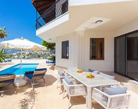Kaş Kalkan'da Sakin Konumda, Özel Havuzlu, Konforlu Villa - 3