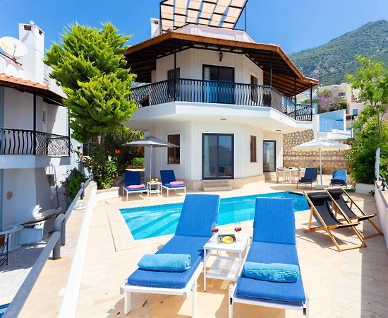 Kaş Kalkan'da Sakin Konumda, Özel Havuzlu, Konforlu Villa - 1