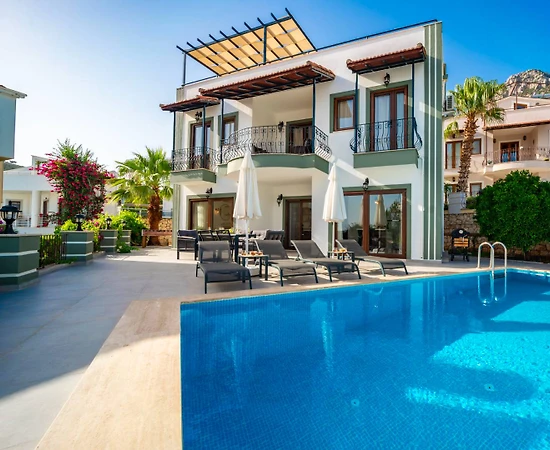 Kaş Kalkan'da Büyük Aile Gruplarına Uygun, Özel Havuzlu, Kiralık Villa - 1